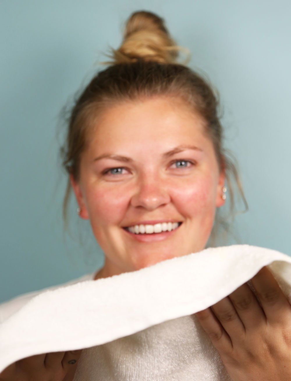 organic facial cleansing oil product image 4